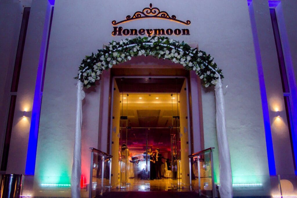 Honeymoon1
