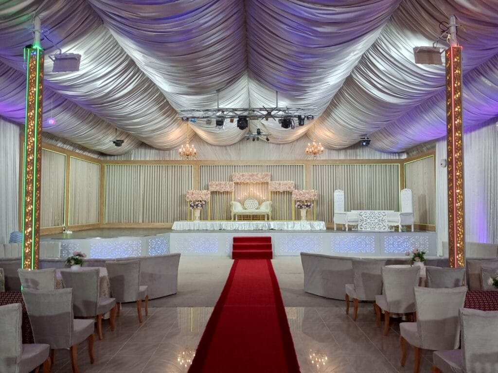 SALLE DE FETTE VECTORIA5