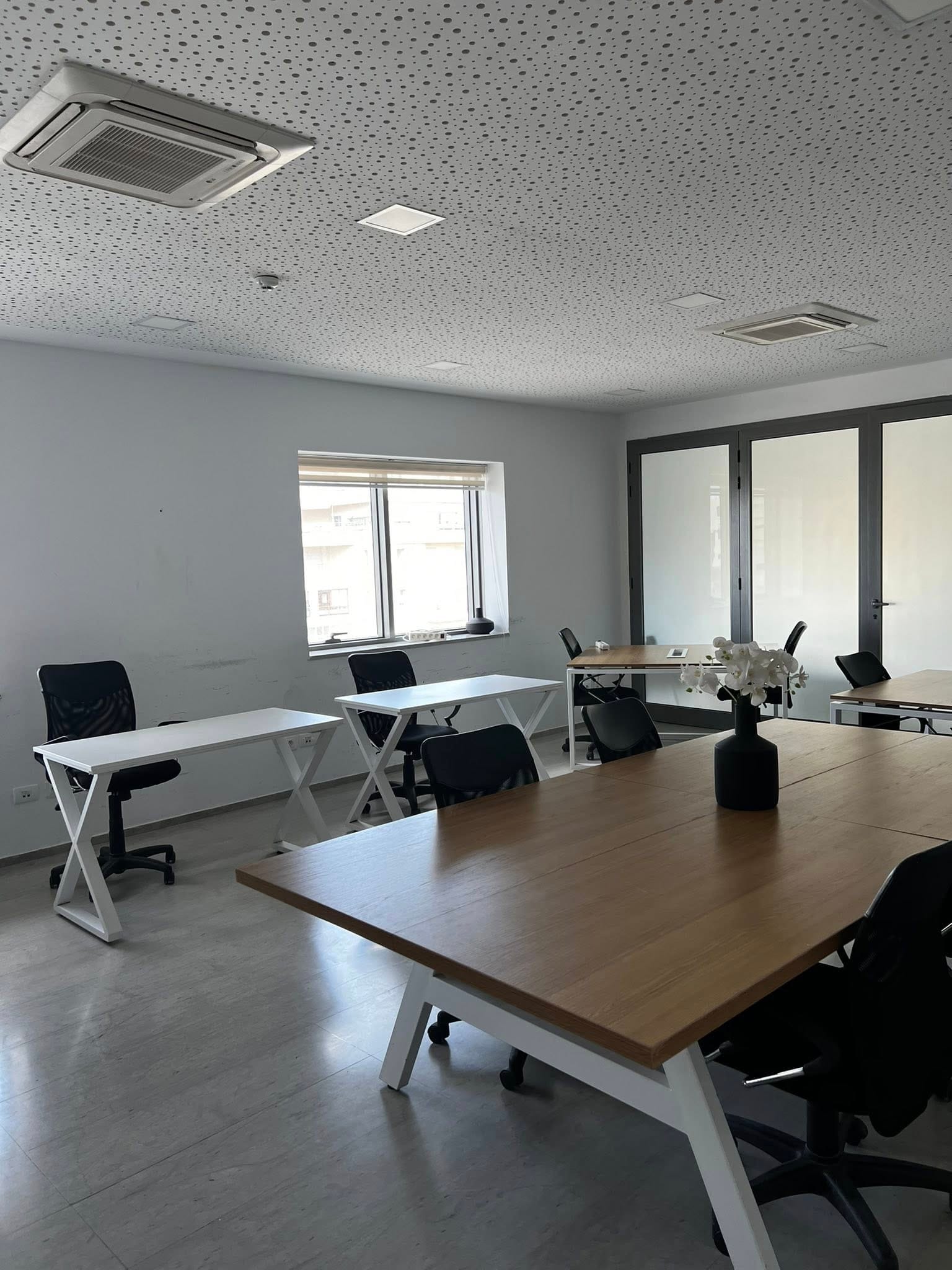 Business & Co. Coworking Space