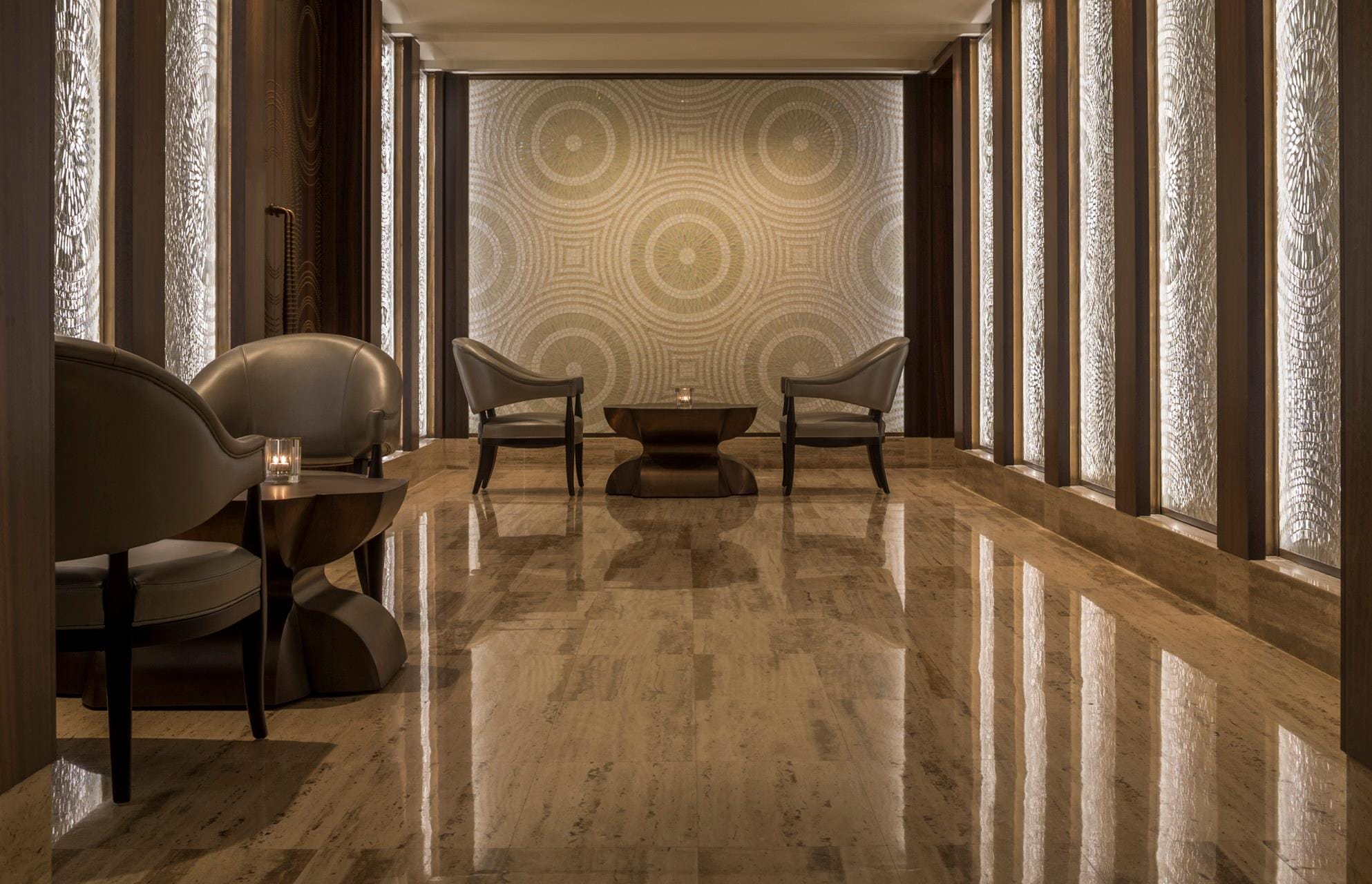 The CREEK, Bistro Chic