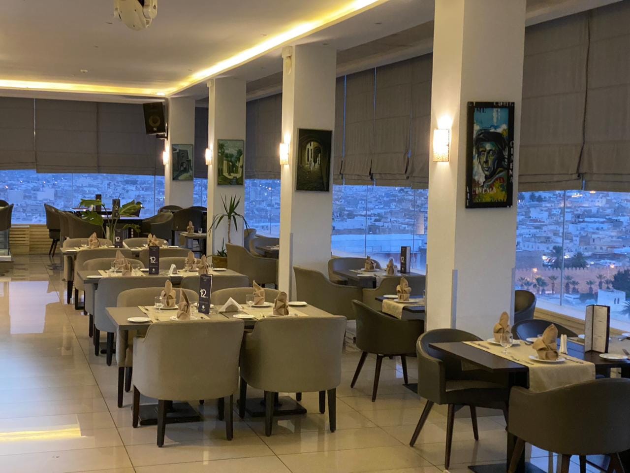 Le 12ème Sky Lounge