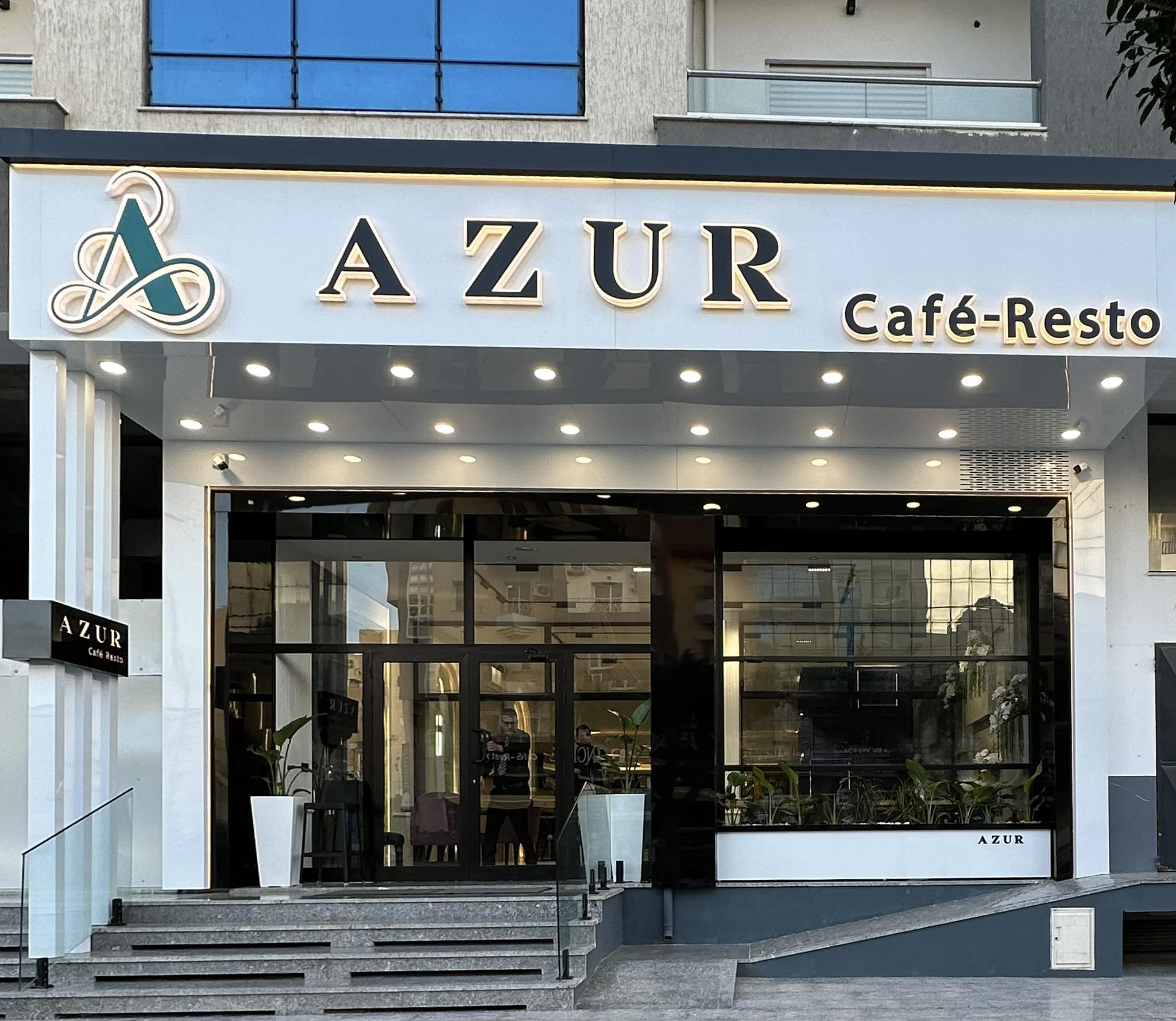 Azur Café Restaurant