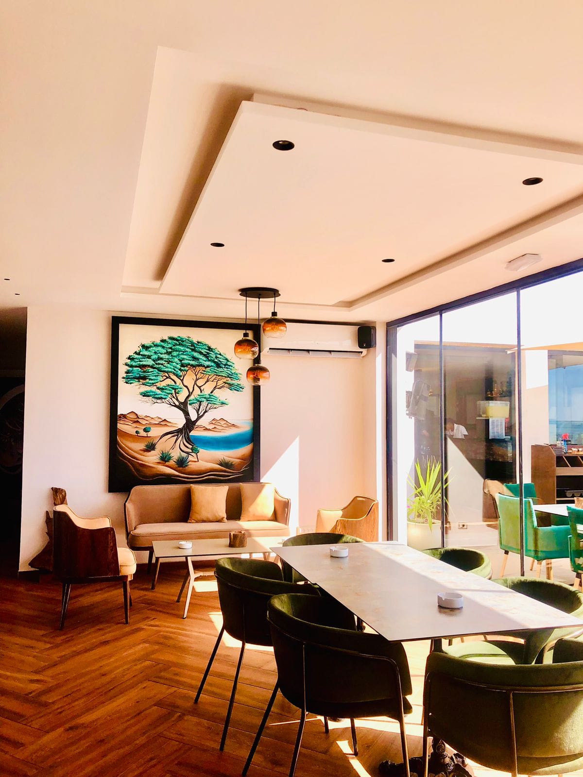 L’OLIVIUM RESTAURANT LOUNGE