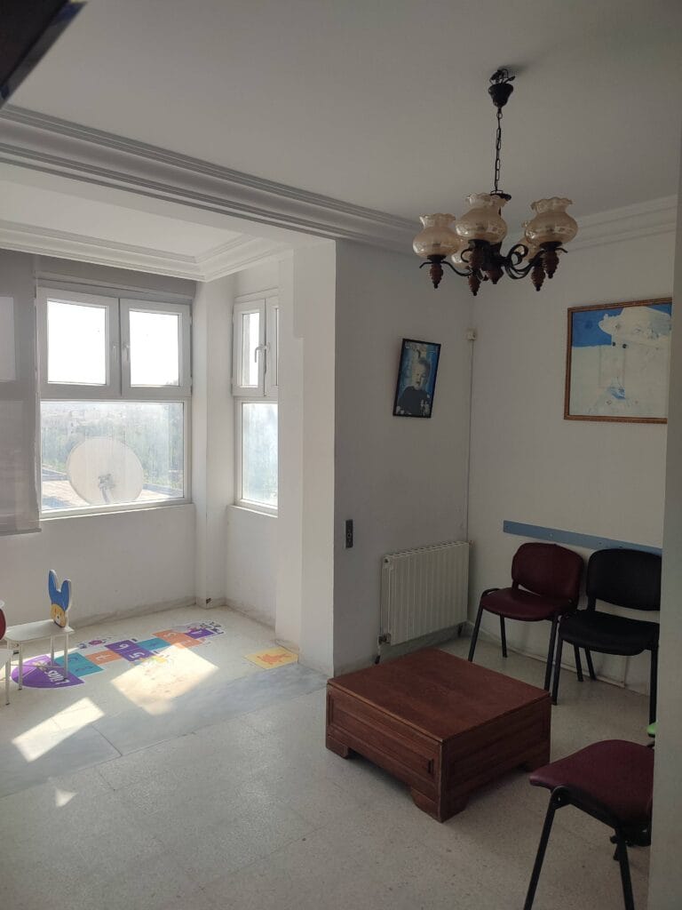 pediatre_inside_clinic-min